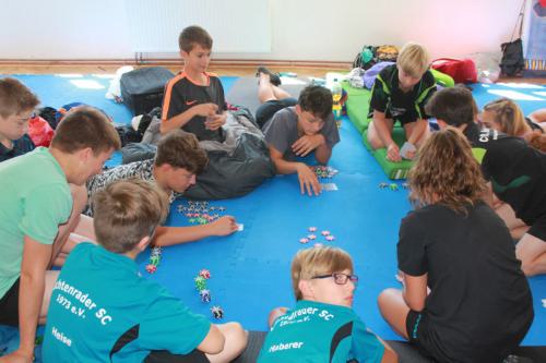 2016 LSC Jahr 43 Trainingslager Ballenstedt GruppeBallenstedt illegalesGluecksspiel