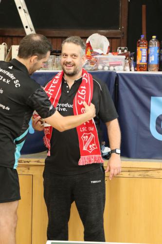 Bei-Dunlop-TTC-in-Schottland-Tag-23-Freundschaftsspiel-Abreise Fotograf Torsten-Thiburra 057